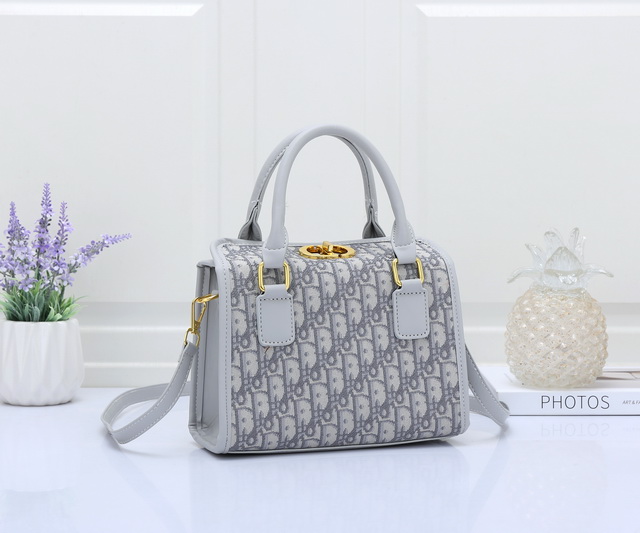 DlOR Handbags 082 [Cheap DlOR Handbags 82]